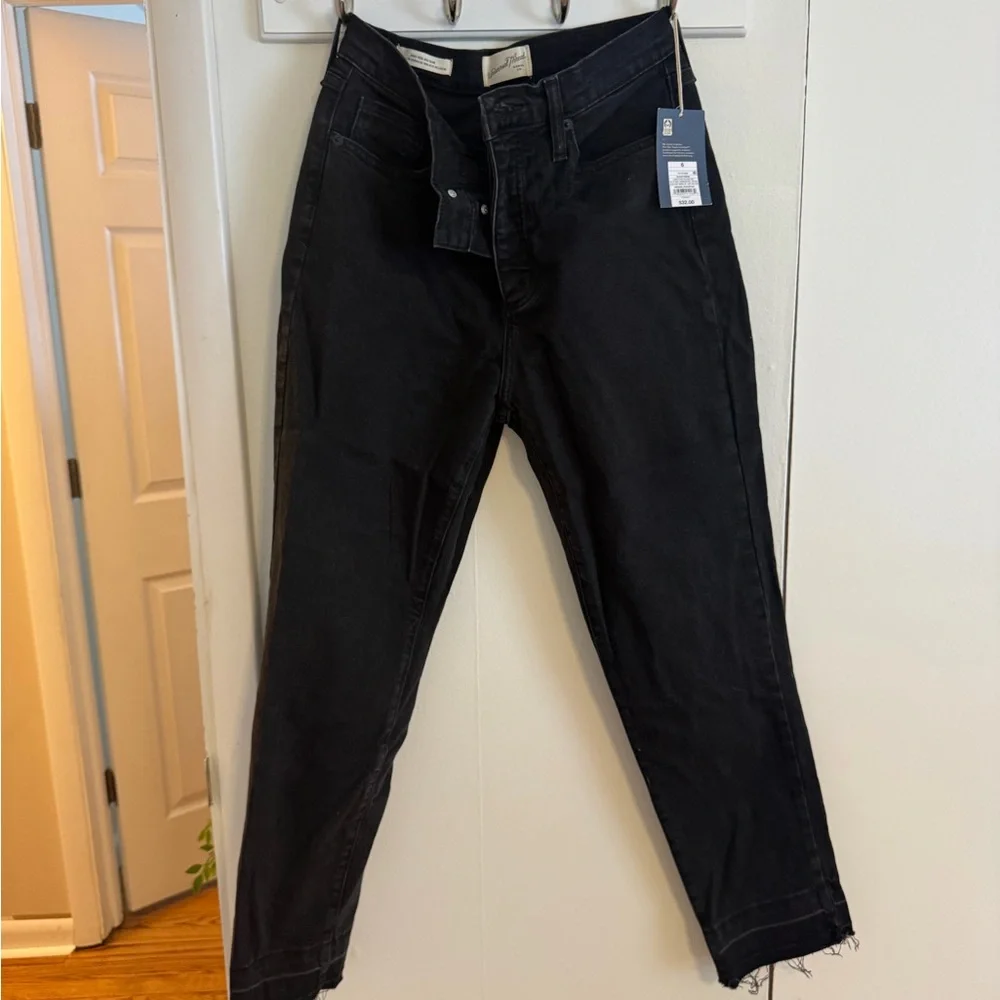Universal Thread High-Rise Jeans - Picture 1 of 5
